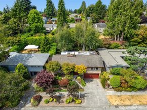 3627 Arapahoe Place W, Seattle WA 98199