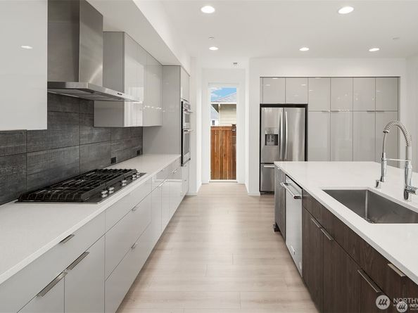10108 22nd Place SE, Lake Stevens WA 98258