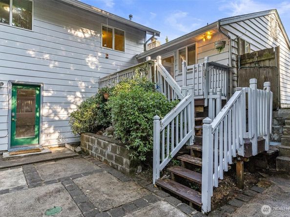 16576 NE 97th Place, Redmond WA 98052