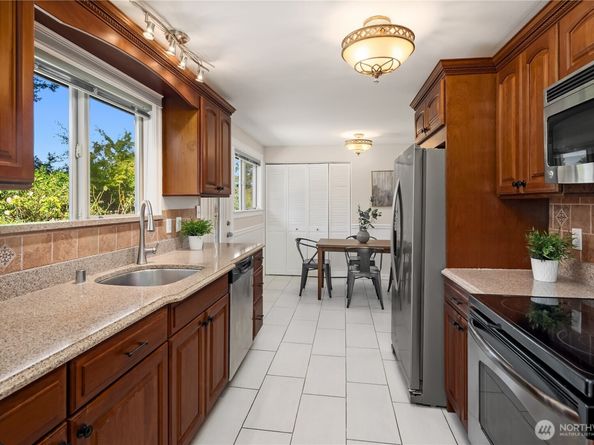 12634 SE 30th Street, Bellevue WA 98005