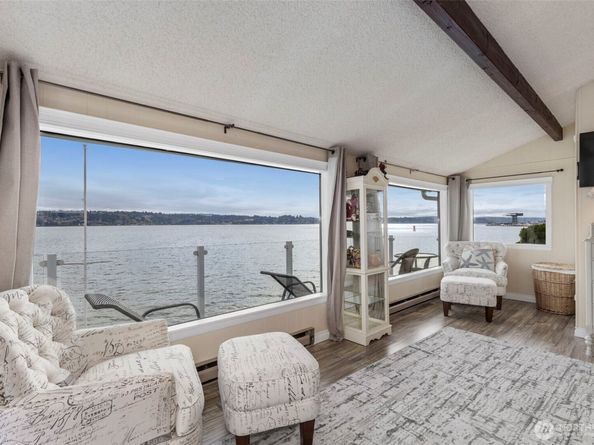 609 Shore Drive, Bremerton WA 98310