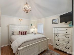 609 Shore Drive, Bremerton WA 98310