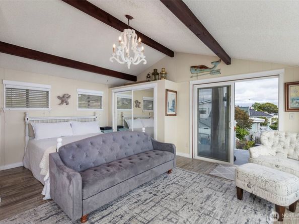 609 Shore Drive, Bremerton WA 98310