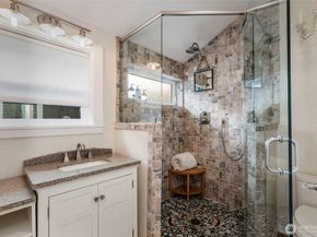 609 Shore Drive, Bremerton WA 98310