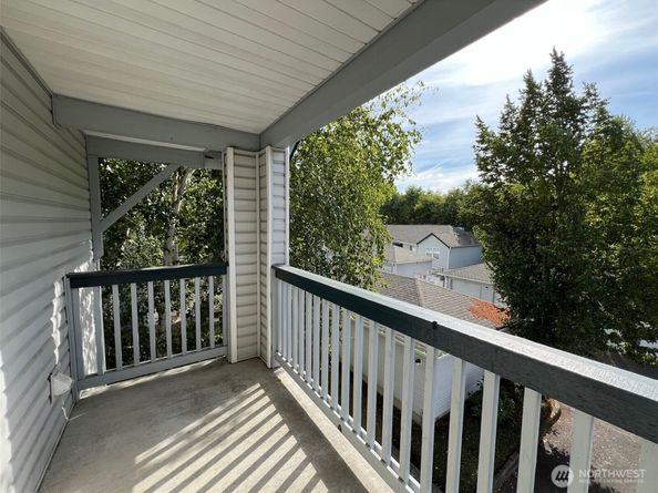 33020 10th Avenue SW J302, Federal Way WA 98023