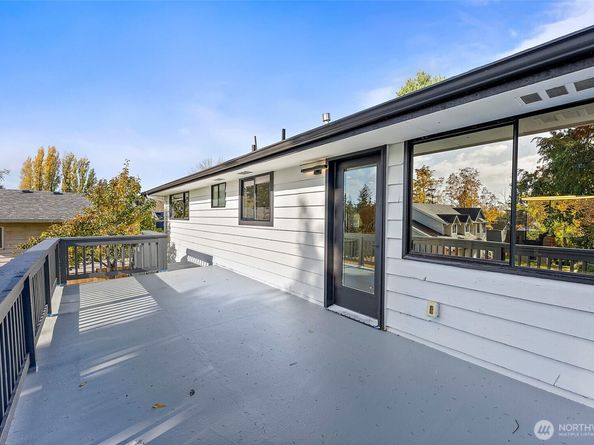 1415 SW 116th Street, Burien WA 98146