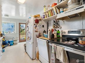 10346 Interlake Avenue N, Seattle WA 98133