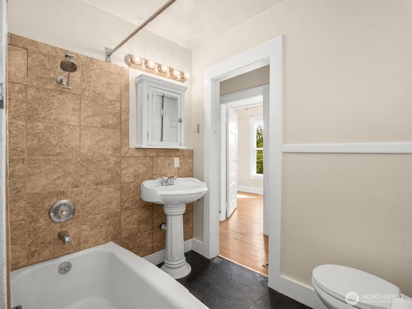 5115 S Mayflower Street, Seattle WA 98118