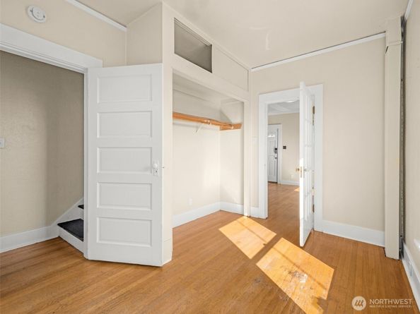 5115 S Mayflower Street, Seattle WA 98118