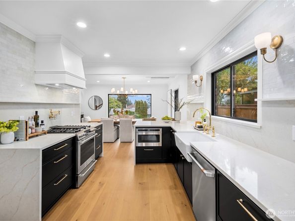 12216 Palatine Avenue N, Seattle WA 98133