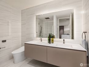 838 Avenue Square NE 308, Bellevue WA 98004