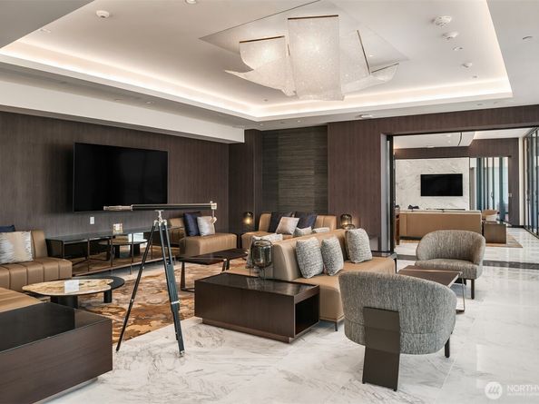 838 Avenue Square NE 308, Bellevue WA 98004