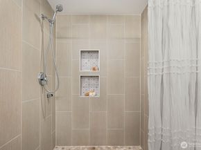 1947 NE 23rd Street, Renton WA 98056