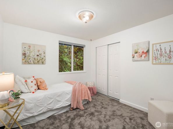 1947 NE 23rd Street, Renton WA 98056