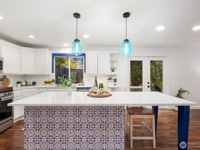 1947 NE 23rd Street, Renton WA 98056