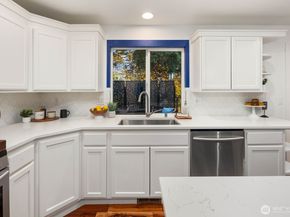 1947 NE 23rd Street, Renton WA 98056