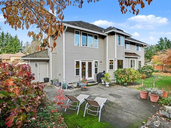 15823 SE 182nd Place, Renton WA 98058