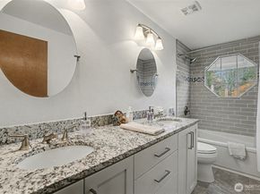 15823 SE 182nd Place, Renton WA 98058