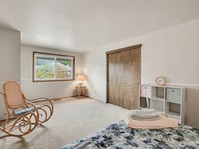 15823 SE 182nd Place, Renton WA 98058