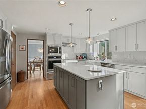 15823 SE 182nd Place, Renton WA 98058