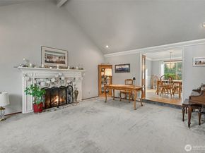 15823 SE 182nd Place, Renton WA 98058