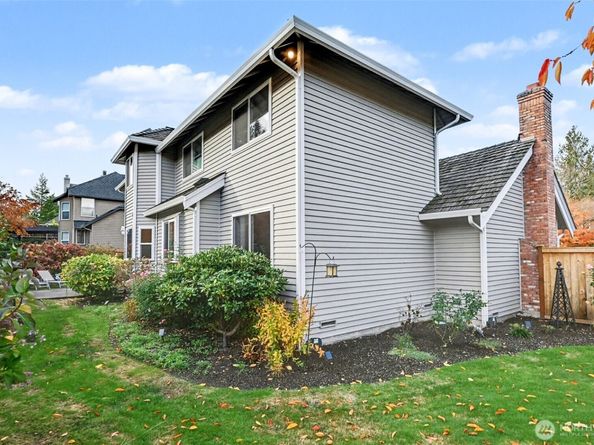 15823 SE 182nd Place, Renton WA 98058