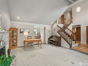 15823 SE 182nd Place, Renton WA 98058