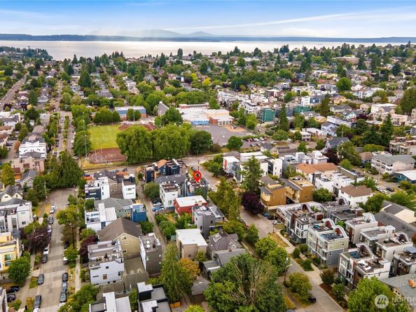 2439 NW 61st Street A, Seattle WA 98107