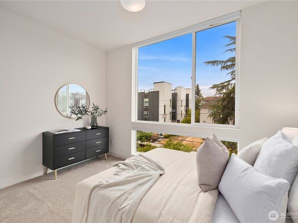 2439 NW 61st Street A, Seattle WA 98107