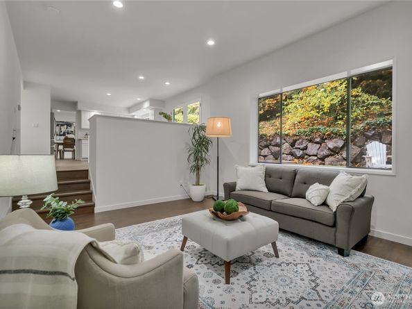 13634 SE 19th Street, Bellevue WA 98005