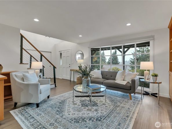 13634 SE 19th Street, Bellevue WA 98005