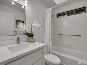 13634 SE 19th Street, Bellevue WA 98005