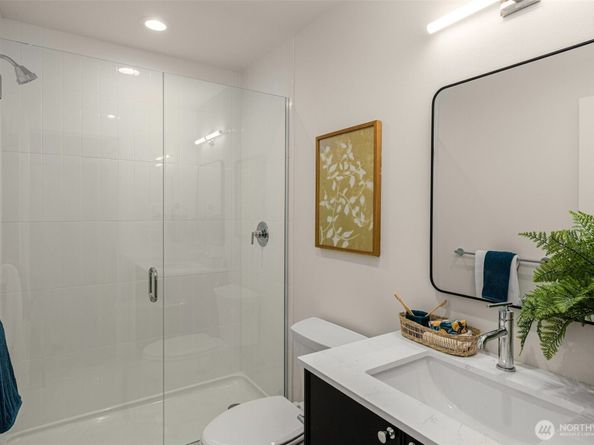 4409 B 21st Avenue SW, Seattle WA 98106