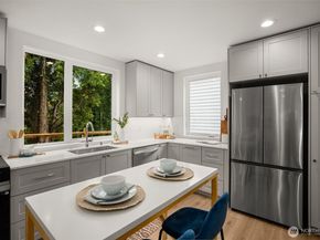 4409 B 21st Avenue SW, Seattle WA 98106