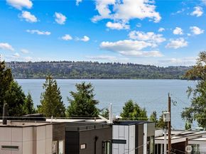 6304 Lakeview Drive, Kirkland WA 98033