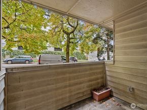 9512 1st Avenue NE 202, Seattle WA 98115