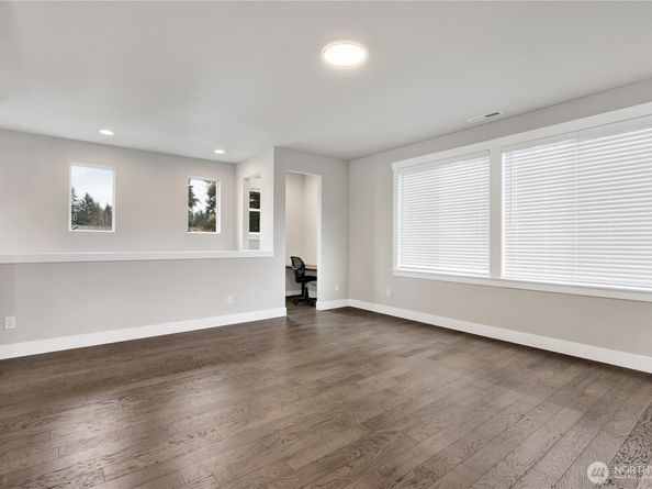 1307 141st Place SW, Lynnwood WA 98087