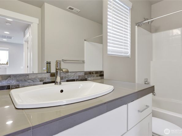 1307 141st Place SW, Lynnwood WA 98087