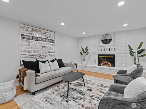 14138 150th Place SE, Renton WA 98059