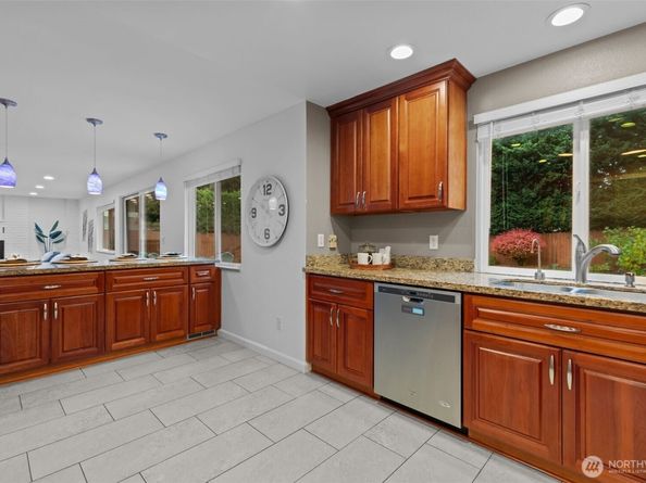 14138 150th Place SE, Renton WA 98059