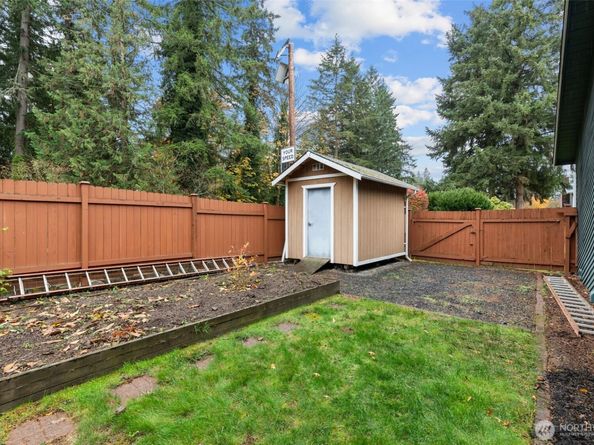 14138 150th Place SE, Renton WA 98059
