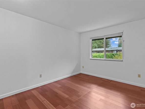 14138 150th Place SE, Renton WA 98059