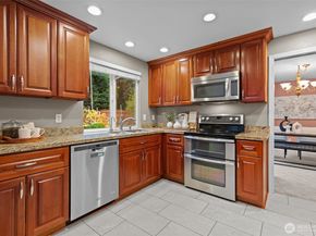 14138 150th Place SE, Renton WA 98059