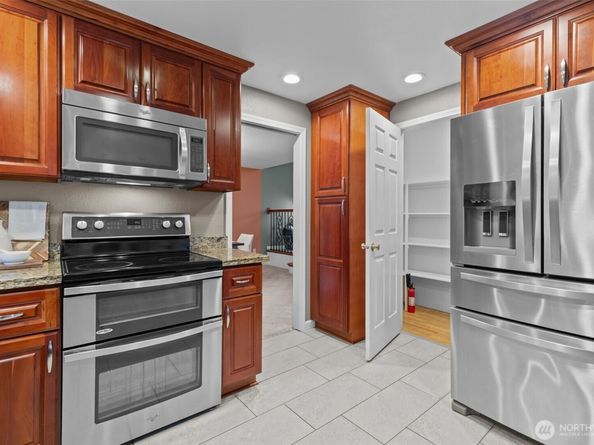 14138 150th Place SE, Renton WA 98059