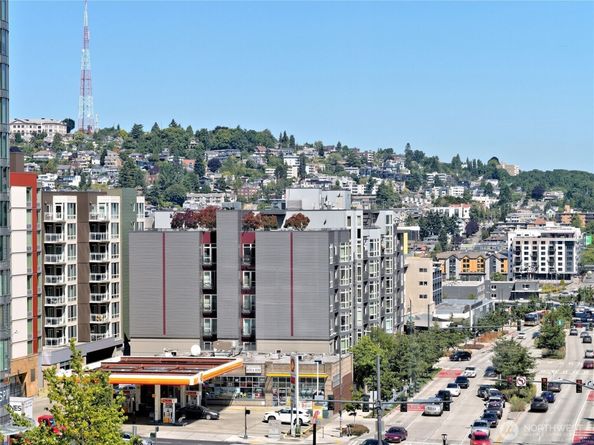 583 Battery Street 704N, Seattle WA 98121