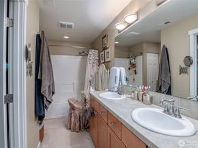 36703 SE Gravenstein Court, Snoqualmie WA 98065