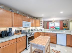 36703 SE Gravenstein Court, Snoqualmie WA 98065