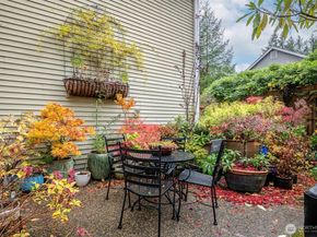 36703 SE Gravenstein Court, Snoqualmie WA 98065