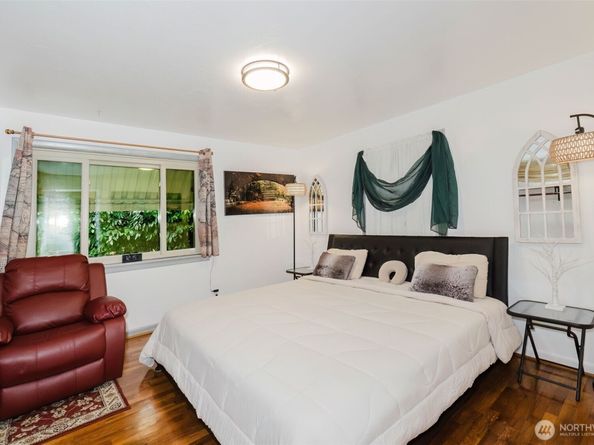 3126 Rocky Point Road NW, Bremerton WA 98312