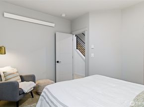 11825 59th Avenue S C, Seattle WA 98178